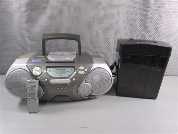 PHILIPS CD/CASSETTE/RADIO W/REMOTE & MINI PAPER SHREDDER