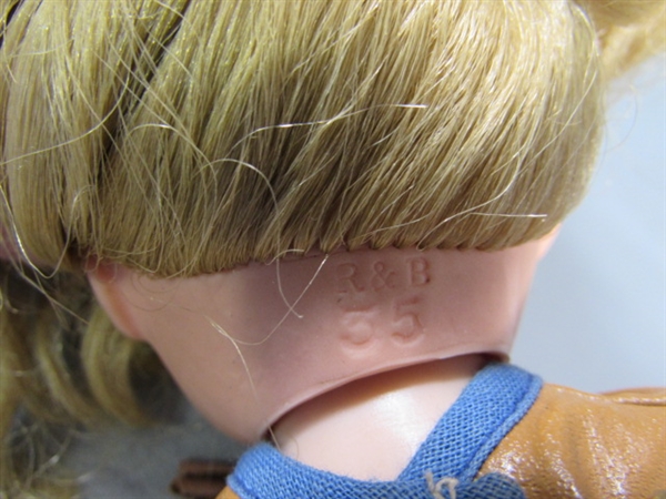 VINTAGE JOINTED DOLL IN NEED OF A HAIRDRESSER