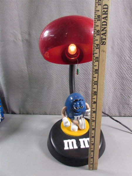 M&M LAMP, CANDY DISPENSER & 2 PLUSH M&M'S