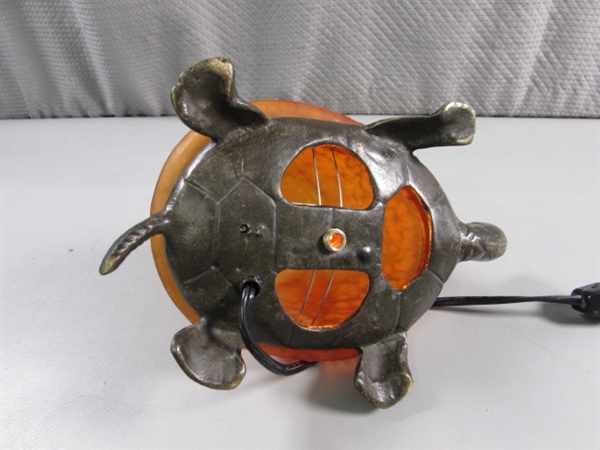 CARVED WOODEN TURTLE & TURTLE LIGHT