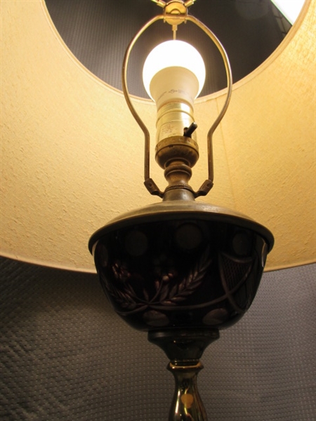 PAIR OF VINTAGE BRASS TABLE LAMPS W CRANBERRY CUT TO CLEAR FOCAL