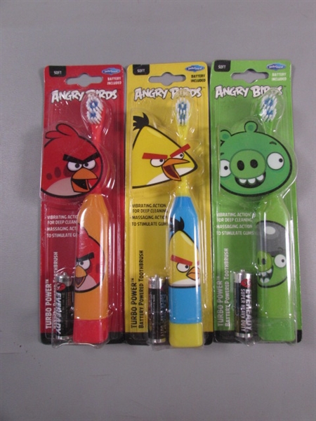 LARGE COLLECTION OF ANGRY BIRDS ITEMS - MOST ITEMS ARE NEW