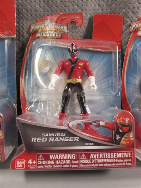 POWER RANGERS SUPER MEGAFORCE FIGURINES