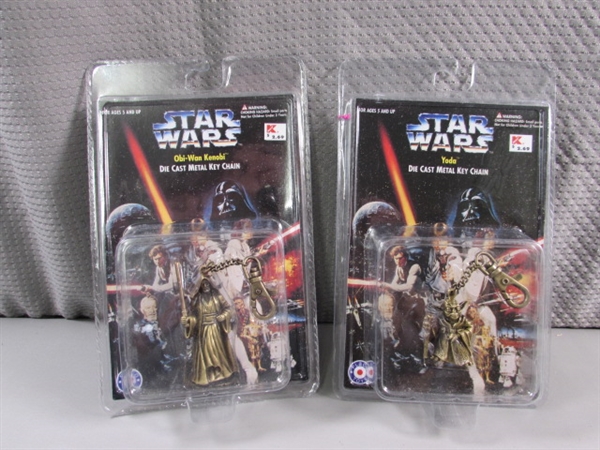 STAR WARS OBI-WAN KENOBI & YODA DIE CAST METAL KEYCHAINS - NEW