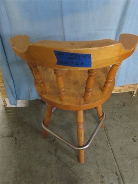 OAK BAR STOOL W/SWIVEL SEAT