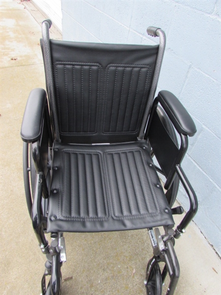 SMALL DRIVE SILVER SPORT II WHEELCHAIR & CANE