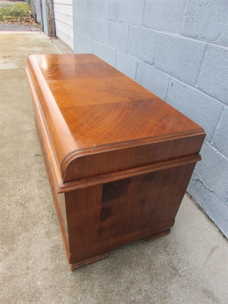 VINTAGE LANE WATERFALL CEDAR CHEST