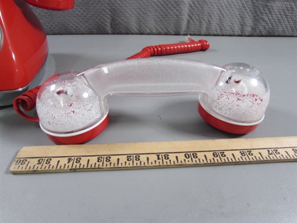 COCA-COLA SNOW DOME PUSH BUTTON PHONE WITH INTERCHANGEABLE HANDSETS