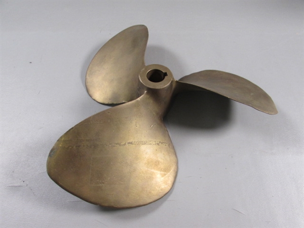 SOLID BRASS PROPELLER PAPERWEIGHT