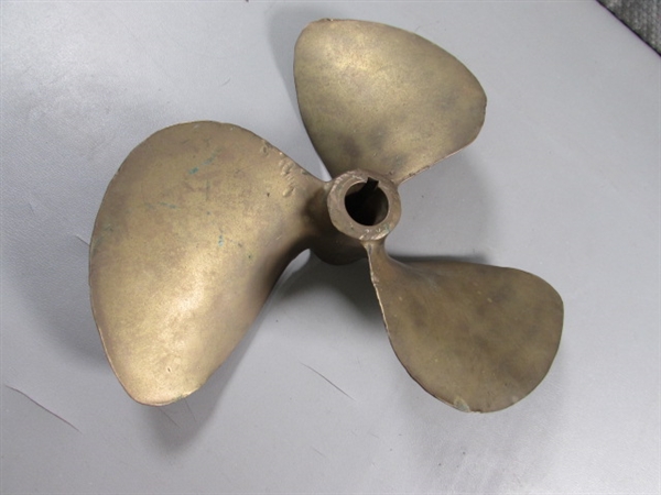 SOLID BRASS PROPELLER PAPERWEIGHT