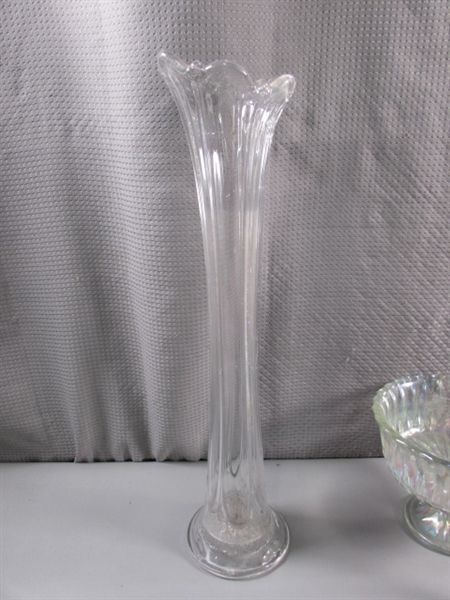 COLLECTION OF PRETTY VINTAGE & MODERN GLASSWARE