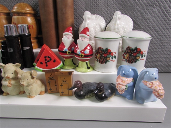 LARGE COLLECTION OF SALT & PEPPER SHAKERS