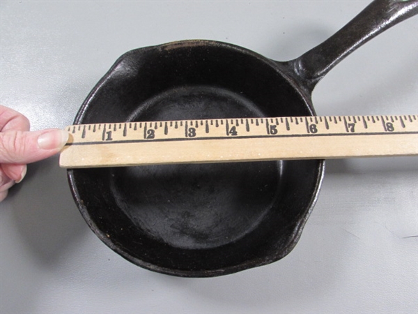 6 CAST IRON SKILLET