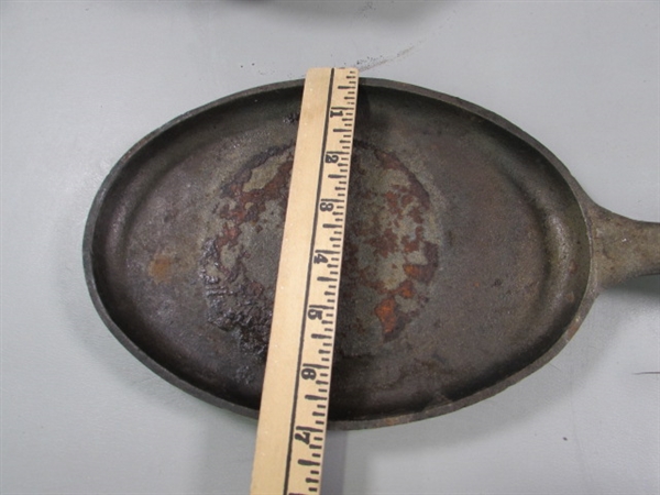 2 CAST IRON SKILLETS