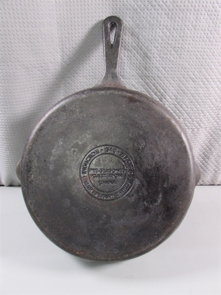 2 CAST IRON SKILLETS