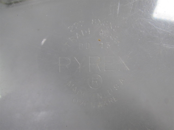 PYREX LOAF, BROWNIE & CASSEROLE DISHES