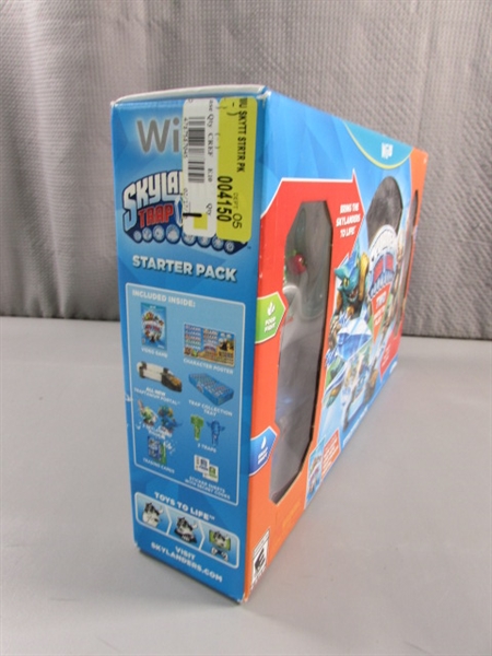 NEW Wii U SKYLANDERS TRAP TEAM STARTER PACK