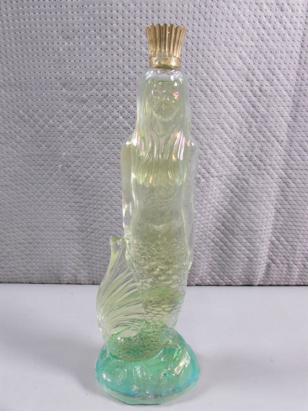 VINTAGE MERMAID, SEAHORSE & SHELL AVON COLLECTIBLE BOTTLES - ALL ARE FULL