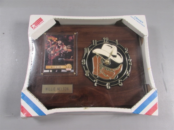 NEW WILLIE NELSON PLAQUE/CLOCK