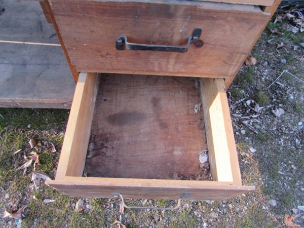 SOLID WOOD WORKBENCH W/DRAWERS & SHELVES