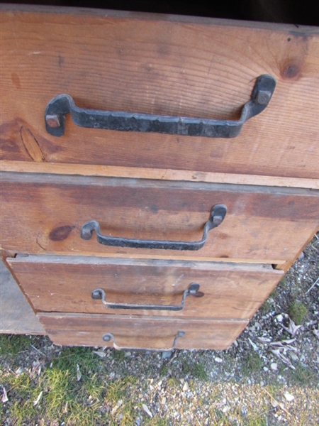 SOLID WOOD WORKBENCH W/DRAWERS & SHELVES