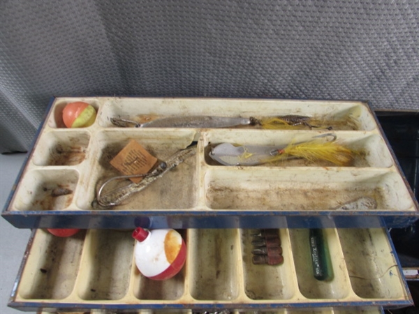 METAL TOOL BOX W/FISHING SUPPLIES, LEAD WEIGHTS, LEAD MOLDS & MORE