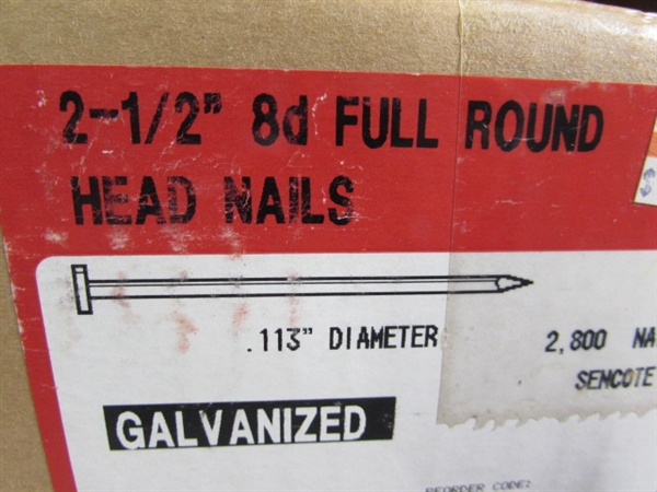 BOX OF SENCO 2 1/2 8D FULL ROUND HEAD GALVANIZED NAILS FOR NAIL GUN - 3/4 FULL