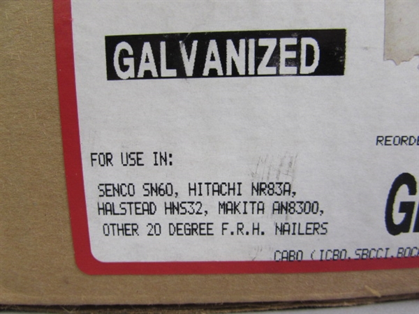 BOX OF SENCO 2 1/2 8D FULL ROUND HEAD GALVANIZED NAILS FOR NAIL GUN - 3/4 FULL