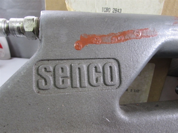 SENCO MW AIR STAPLER & ASST SIZES OF STAPLES