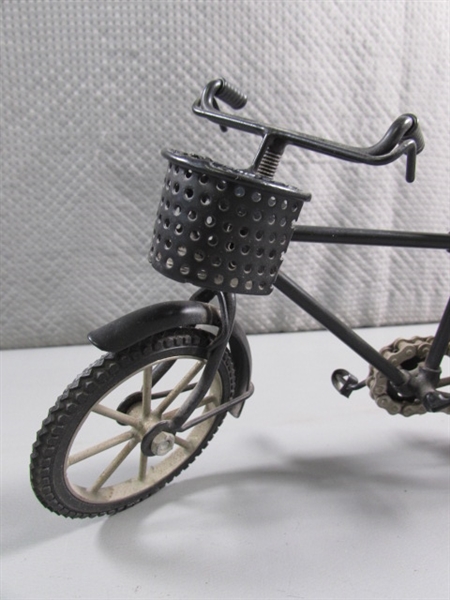 HANDCRAFTED FUNCTIONAL RICKSHAW & BICYCLE MODELS