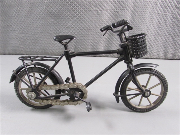 HANDCRAFTED FUNCTIONAL RICKSHAW & BICYCLE MODELS