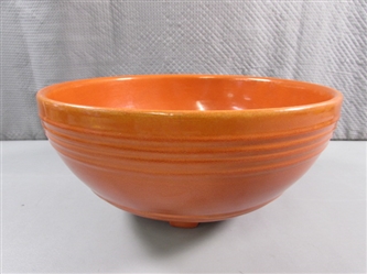VINTAGE/ANTIQUE BAUER POTTERY BOWL - HAS HAIRLINE CRACK