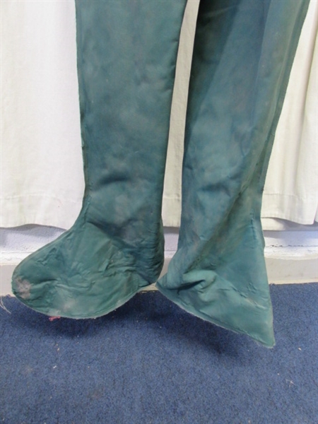 CABELA'S WADERS - SIZE XL