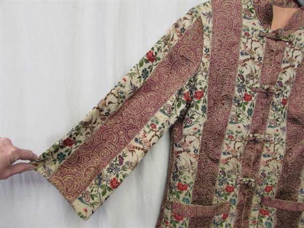 VINTAGE HANDMADE ORIENTAL JACKET - SMALL