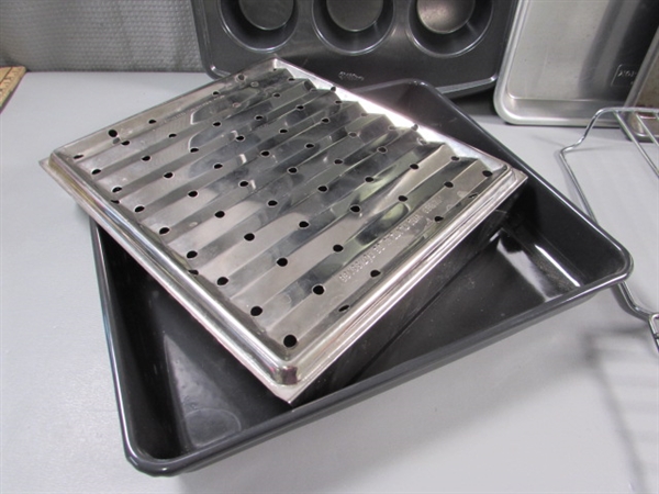 BAKING SHEETS, MIXING BOWLS & MORE