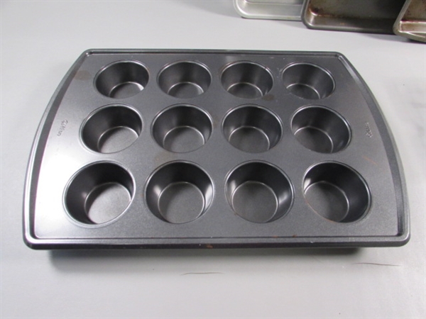 BAKING SHEETS, MIXING BOWLS & MORE