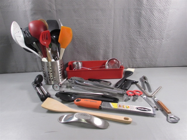 KITCHEN UTENSILS