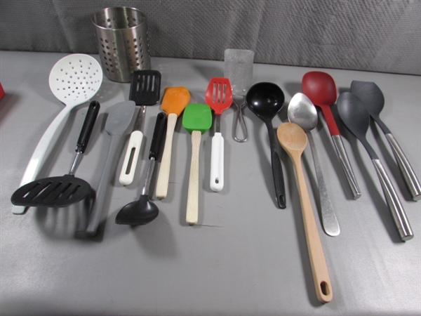 KITCHEN UTENSILS