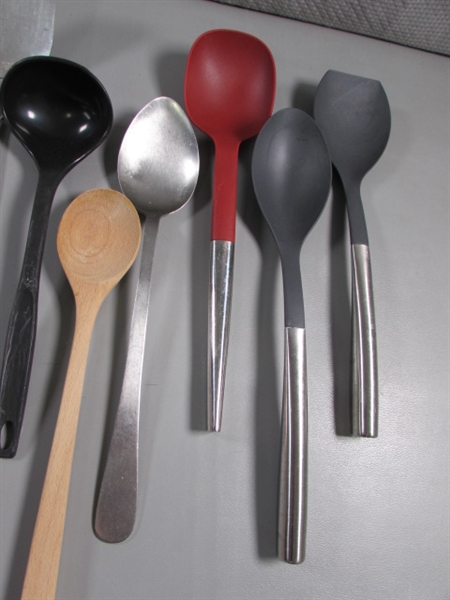 KITCHEN UTENSILS