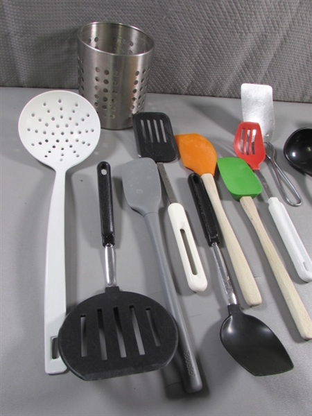 KITCHEN UTENSILS