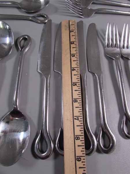 2 SETS OF FLATWARE