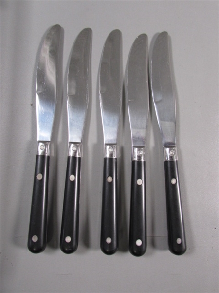 2 SETS OF FLATWARE