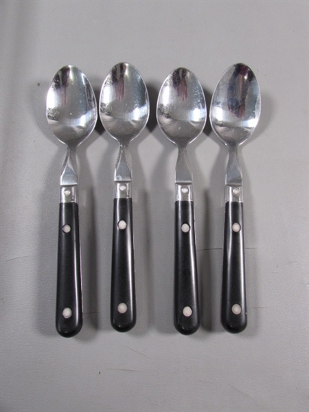 2 SETS OF FLATWARE