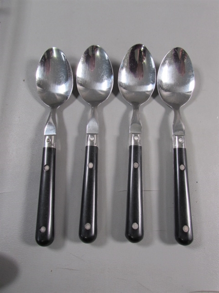 2 SETS OF FLATWARE