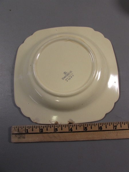 VINTAGE 1940'S HOMER LAUGHLIN HACIENDA DINNERWARE