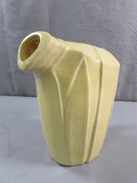 1940'S MCM YELLOW McCOY PITCHER