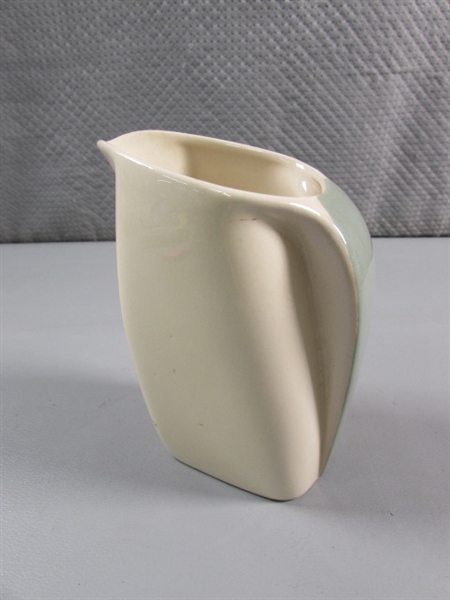 VINTAGE 'STRATOWARE' ART DECO CREAMER/SYRUP PITCHER