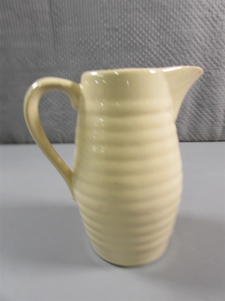 VINTAGE 'BAUER' RINGWARE BEEHIVE CREAMER/SYRUP PITCHER