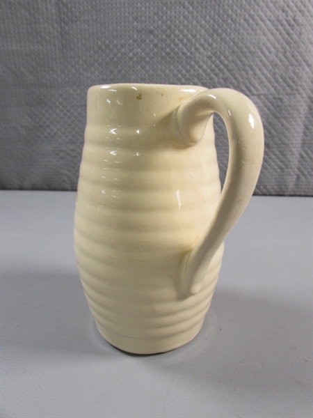 VINTAGE 'BAUER' RINGWARE BEEHIVE CREAMER/SYRUP PITCHER