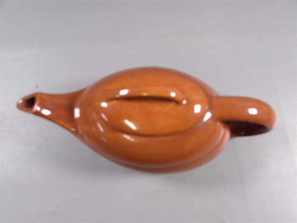 VINTAGE 'BAUER' ALADDIN TEAPOT - BURNT ORANGE/BROWN